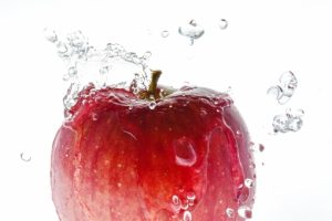 りんごを冷凍した場合の栄養価とカロリー 冷凍前と比較 １ ２mama